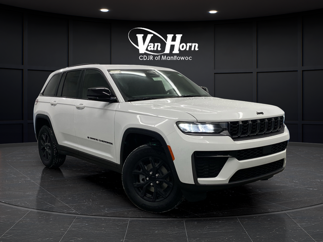 2026 Jeep Grand Cherokee Laredo Altitude