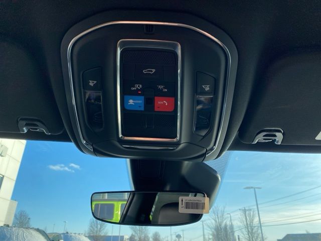 2026 Jeep Grand Wagoneer Limited - Px8 exterior view 15