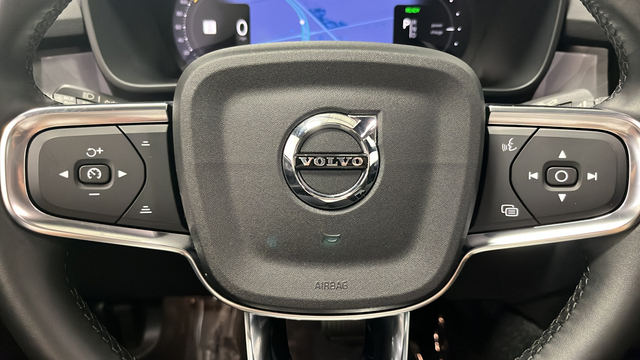 Used 2023 Thunder Gray Metallic Volvo Ultimate image 16