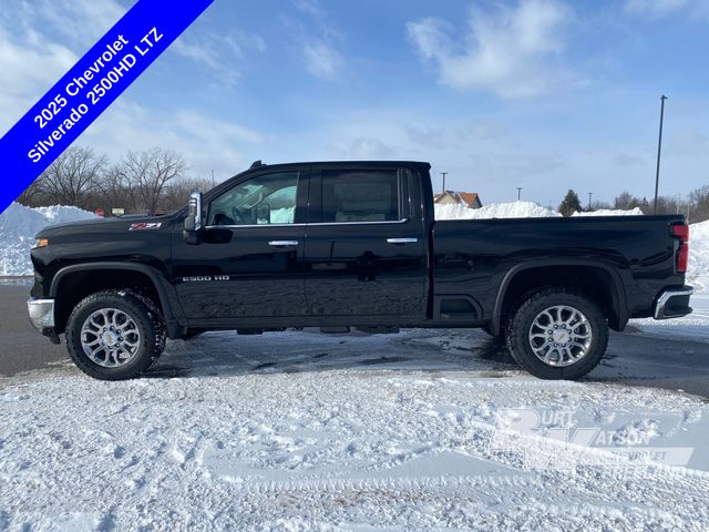 2025 Chevrolet Silverado 2500HD LTZ photo