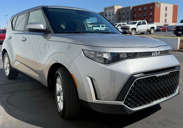 used 2024 Kia Soul car, priced at $16,912