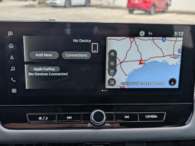 Used 2025 Black Mitsubishi SE image 19