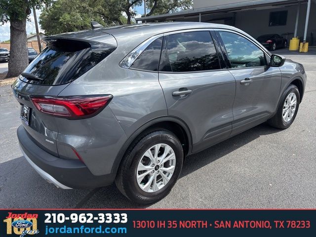 Used Car 2023 Ford Escape  Active For Sale Under $25,000 In San Antonio, Texas