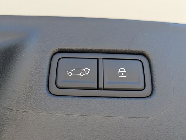 New 2026 Silver Hyundai SE image 26