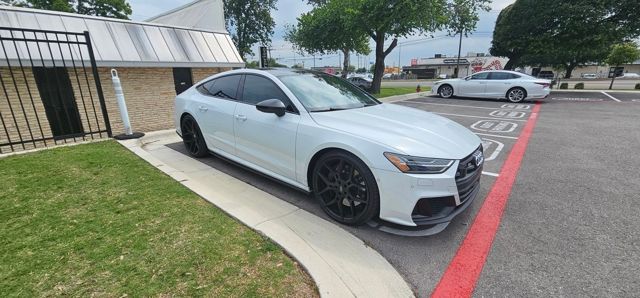 Thumbnail: 2020 Audi S7 - 9