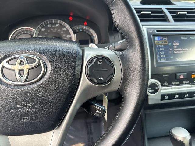 Used 2013 Black Toyota SE image 17