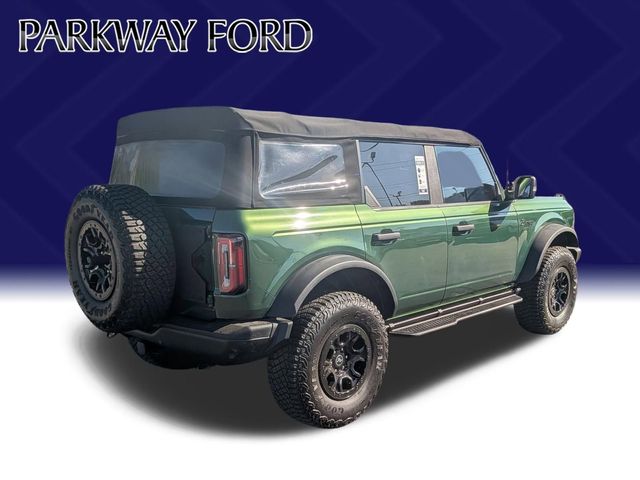 Used 2022 Green Ford Badlands image 4