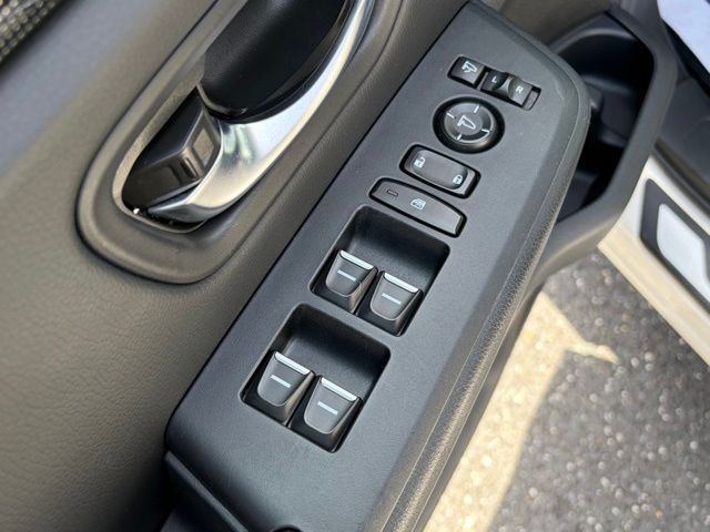 used 2025 Honda Pilot car, priced at $48,225