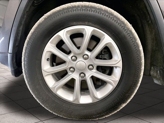 2021 Jeep Grand Cherokee Laredo E Gray at Auto Express Mitsubishi