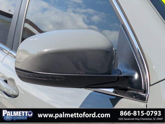 used 2020 Jeep Cherokee car, priced at $21,469
