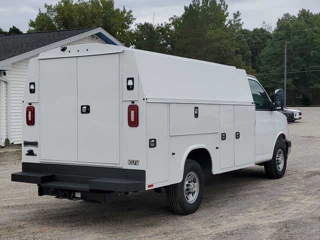 New 2026 Chevrolet Express 3500 - photo 2
