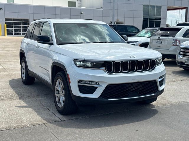 2023 Jeep Grand Cherokee Limited White at Classic Elite Chevrolet Sugar Land