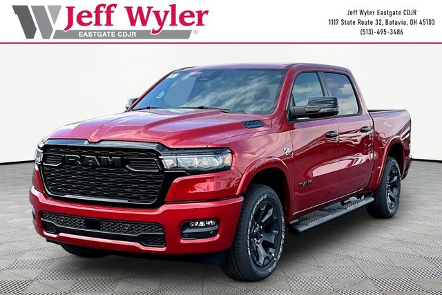 2026 RAM 1500 Big Horn Crew Cab 4WD Rojo Camioneta Todo terreno Automática