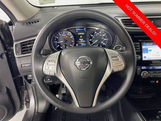 2015 Nissan Rogue SV 12