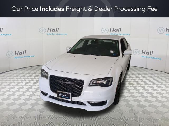 Bright White Clearcoat 2022 Chrysler 300 Sedan All-Wheel Drive 8-Speed Automatic
