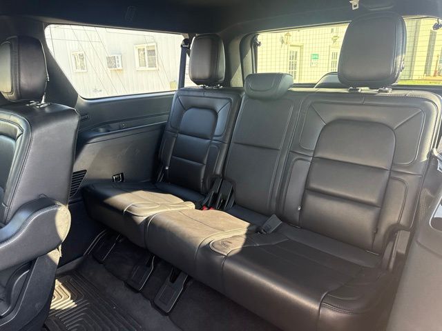 2018 Ingot Silver Lincoln Navigator L Select 4X4 SUV