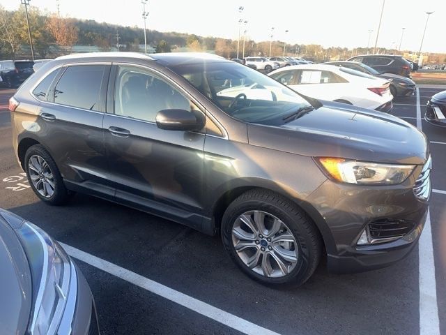 2019 Ford Edge Titanium FWD