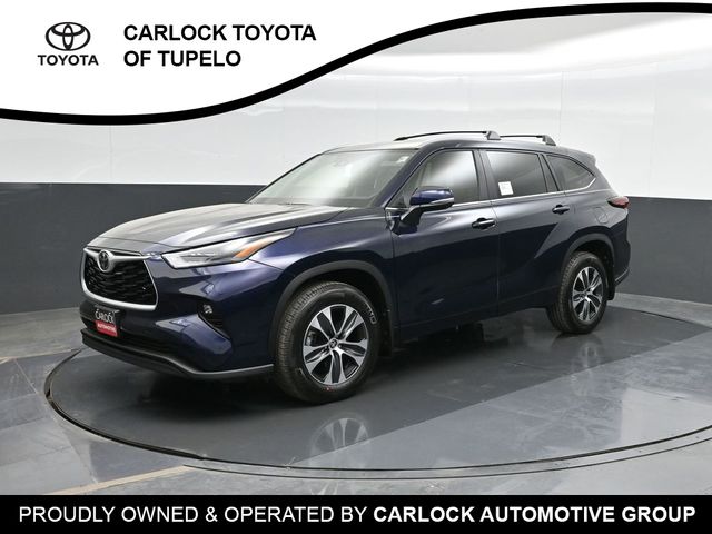 Gray 2026 Toyota Highlander SUV / Crossover 8-Speed Automatic