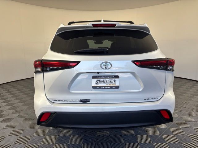 Used 2022 Toyota Highlander SUV