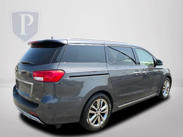 2017 Kia Sedona SXL 9