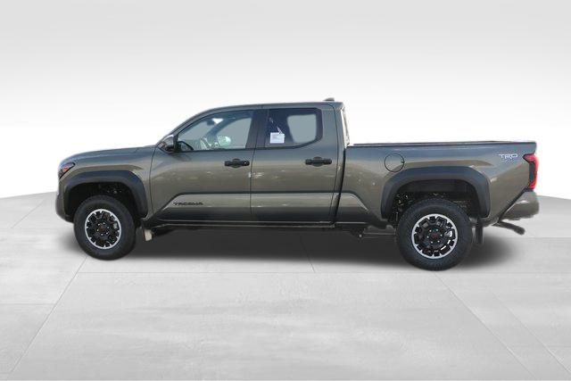 2024 Toyota Tacoma TRD Off-Road 21