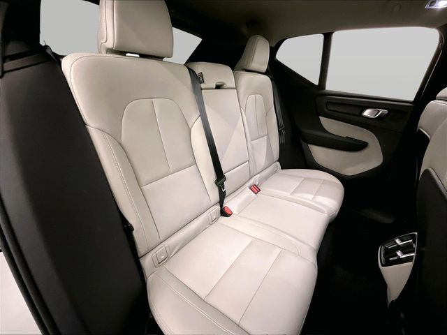 2021 Volvo XC40 T5 Inscription White at Sutliff Volkswagen