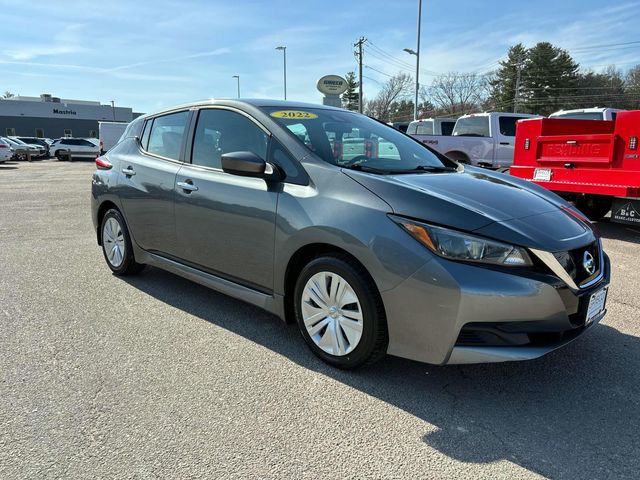 2022 Nissan LEAF S FWD