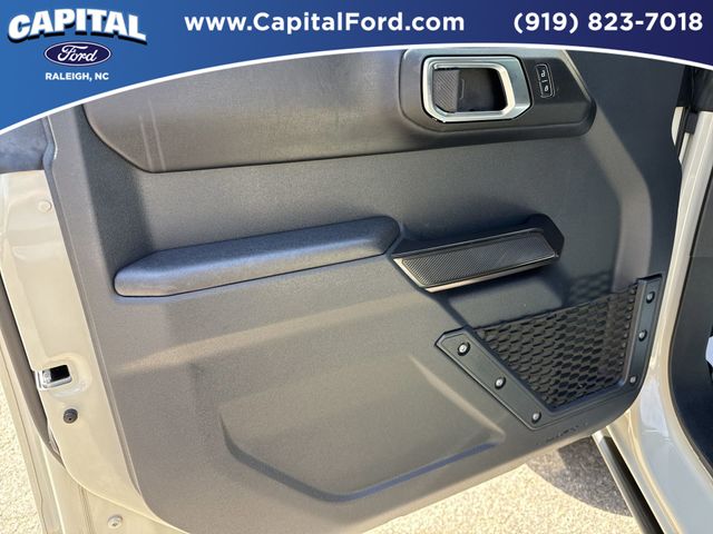 Used 2025 Beige Ford Badlands image 20