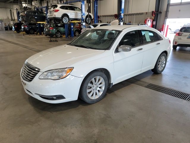 2013 Chrysler 200 Limited FWD Sedan