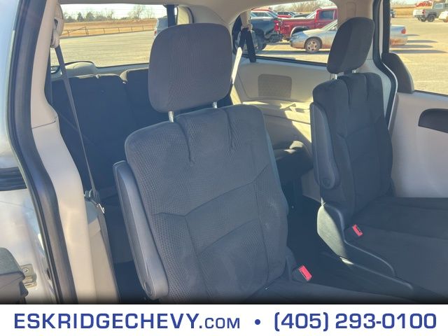 2016 Dodge Grand Caravan SE 18