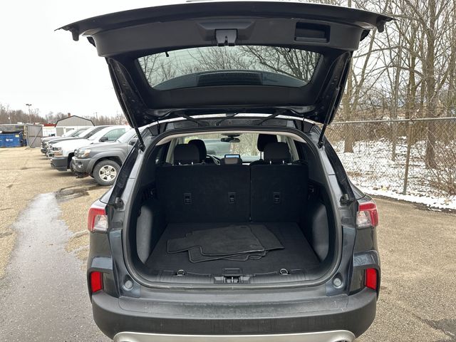 Used 2022 Blue Ford SE image 21