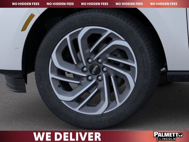 new 2025 Lincoln Navigator car, priced at $94,949