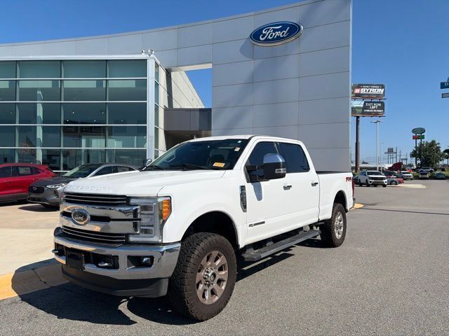 2019 Ford F-250 Super Duty Lariat Crew Cab 4WD