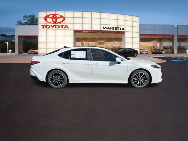 2025 Toyota Camry XLE 28