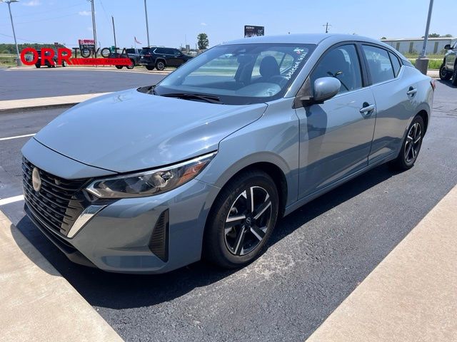 2025 Nissan Sentra SV FWD
