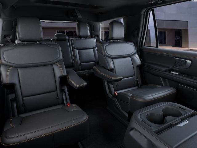2027 Ford Expedition Tremor:169714