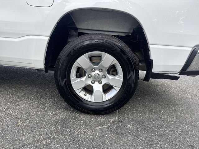 Used 2022 White Ram Big Horn/Lone Star image 32