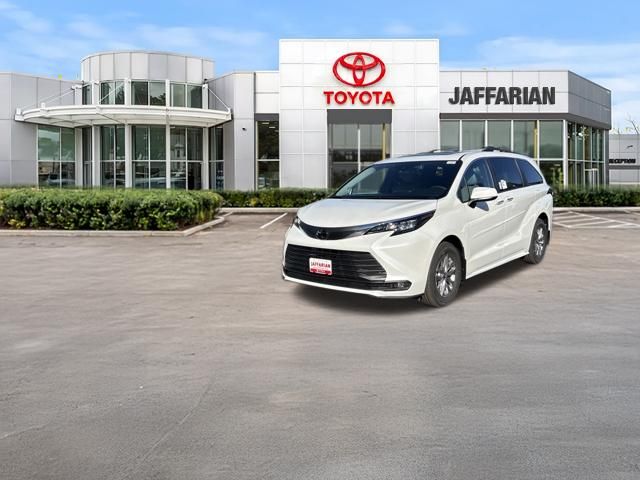 New 2026 Toyota Sienna Van
