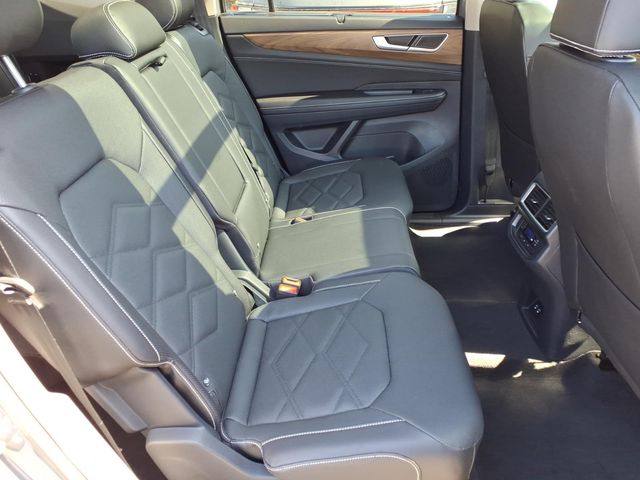 2026 Volkswagen Atlas - Image 22