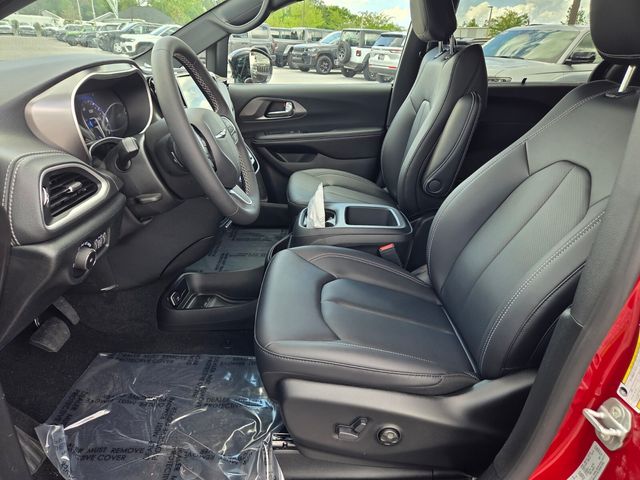 New 2026 Red Chrysler Select image 3