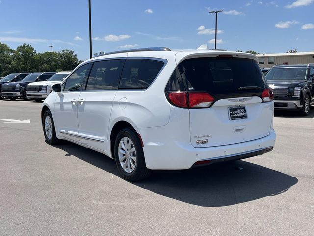 used 2018 Chrysler Pacifica car, priced at $16,491