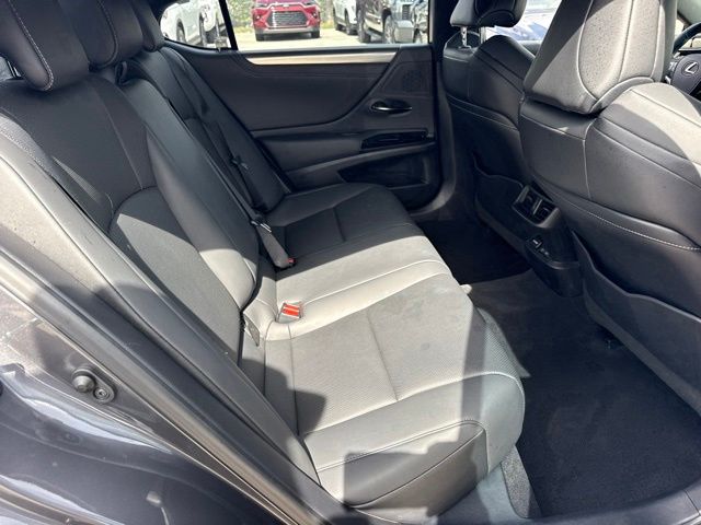 2022 Lexus ES - $39,888