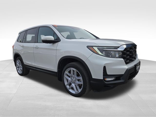 Platinum White Pearl 2025 Honda Passport SUV / Crossover All-Wheel Drive 9-Speed Automatic