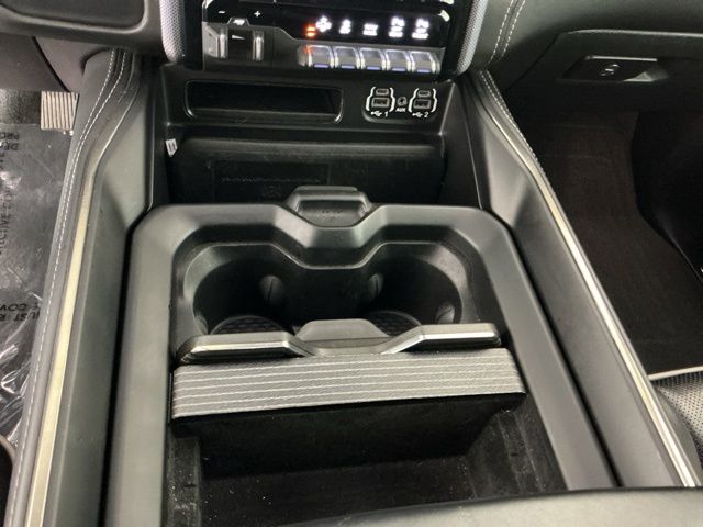 Used 2021 Off-white Ram Limited image 19