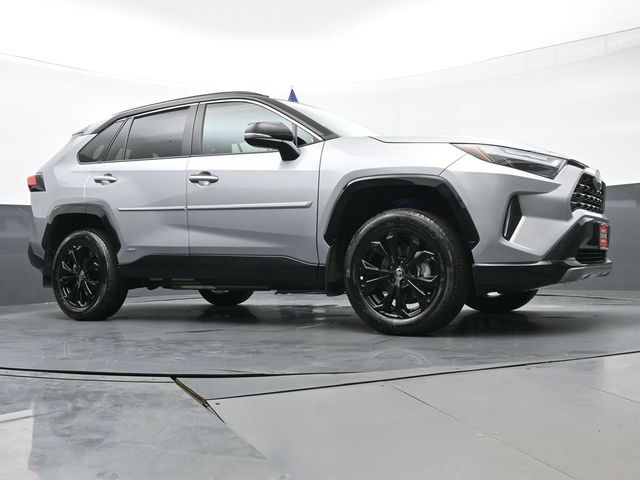 2024 Toyota RAV4 Hybrid XSE 38