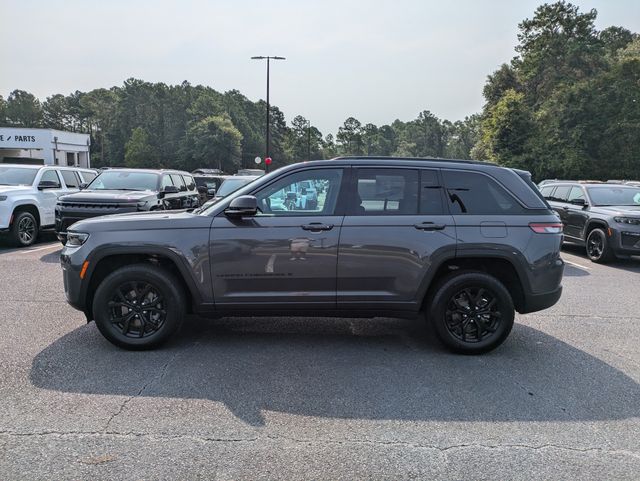 2026 Jeep Grand Cherokee Altitude