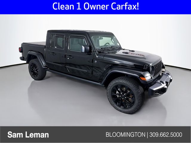 2025 Jeep Gladiator NightHawk Crew Cab 4WD