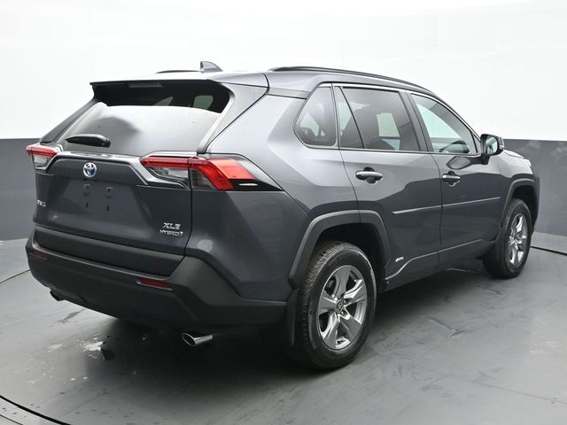 2024 Toyota RAV4 Hybrid XLE 6