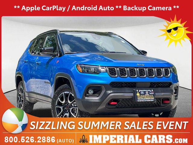 Hydro Blue Pearlcoat 2025 Jeep Compass SUV / Crossover Four-Wheel Drive 8-Speed Automatic