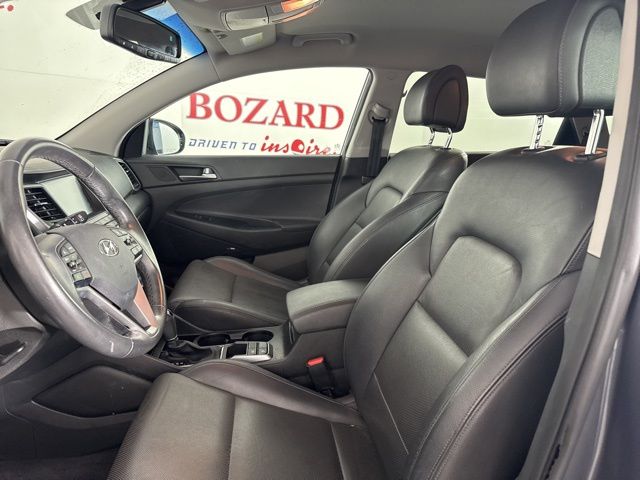 2017 Coliseum Gray Hyundai Tucson SE Plus FWD SUV
